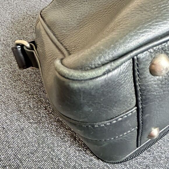 Fossil Shoulder Bag Black 75082 Pebble Soft Leather Organizer Classic Minimalist - Picture 16 of 16